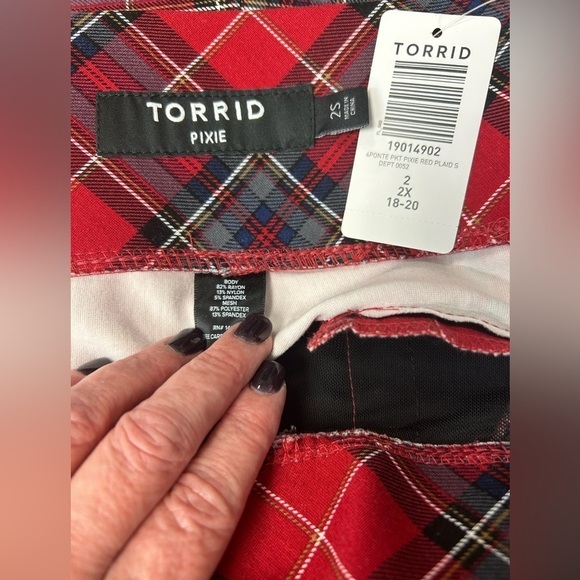 Torrid Plaid Pocket Pixie Skinny Studio Luxe Ponte High-Rise Pant Size 2S NWT - Picture 10 of 12